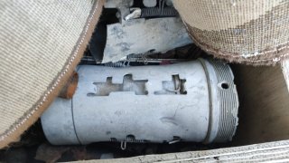 При обыске в квартирах руководителей и участников преступной группы было обнаружено большое количество предметов и вещей, предназначенных для совершения преступления